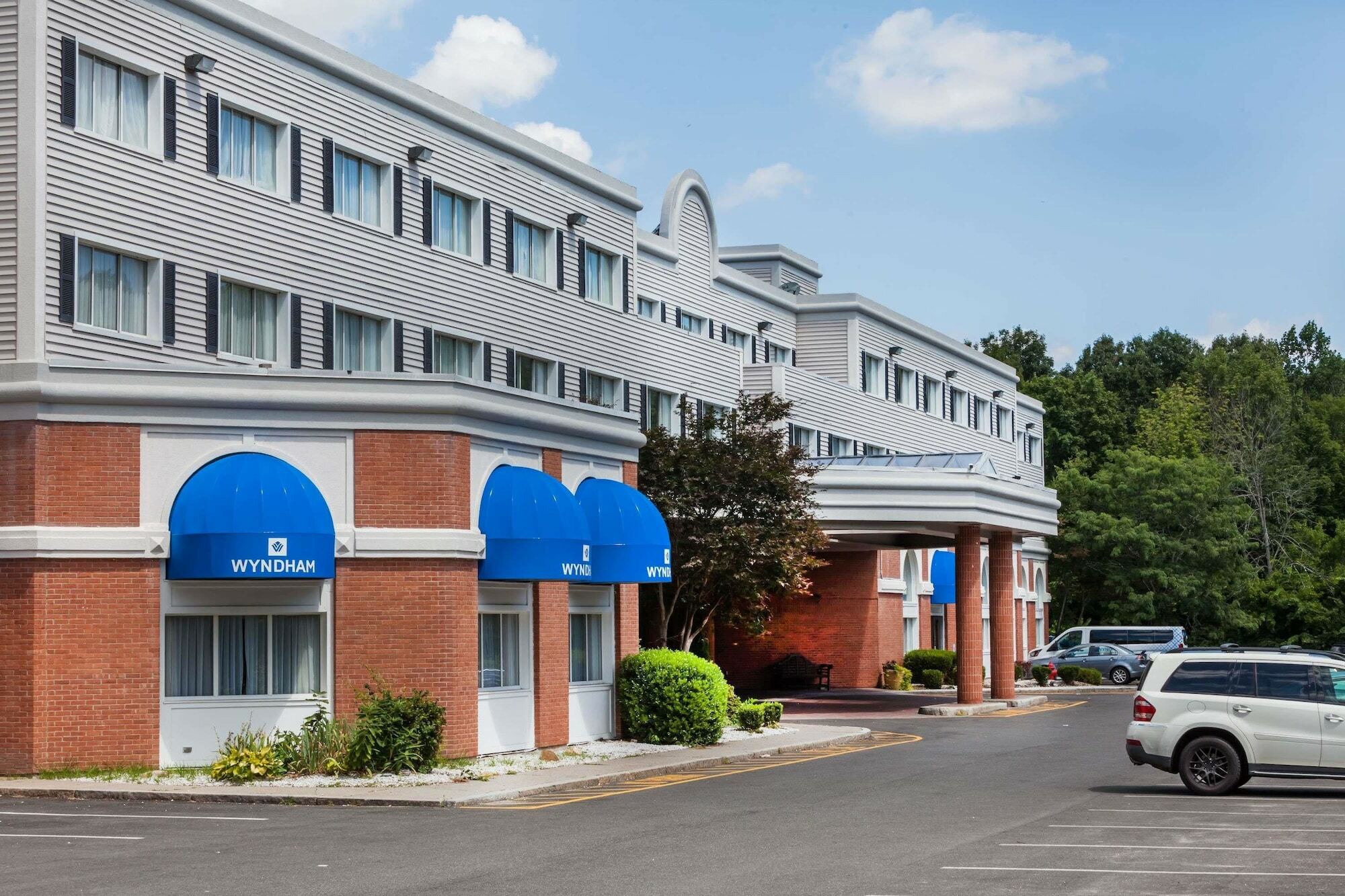 Wyndham Southbury Hotel Exterior photo